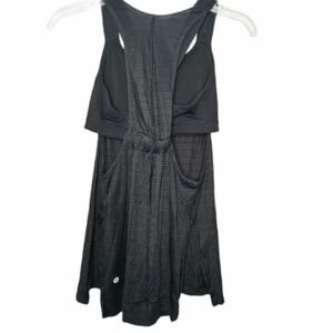 lululemon top with built in bra size 6